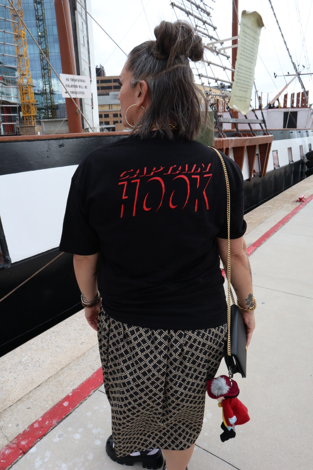 Hook Tee